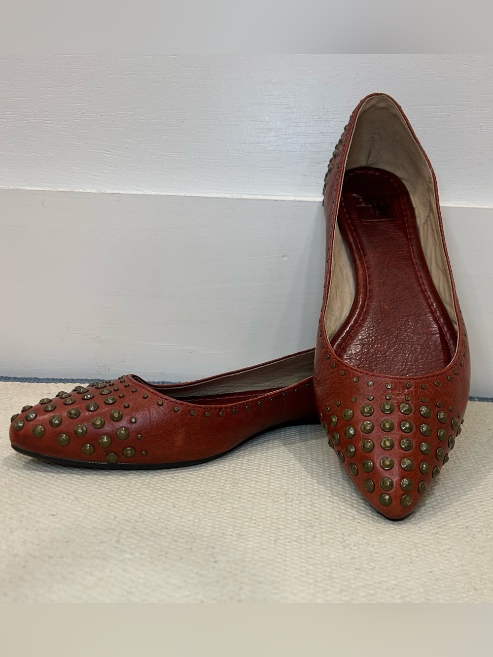 Frye Regina Studded Ballet Flats Red Leather Bronze Studs Size 7.5